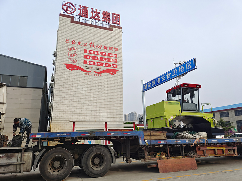 果渣怎么制作成有機(jī)肥?果渣有機(jī)肥配套設(shè)備哪個(gè)廠家好？ 　　